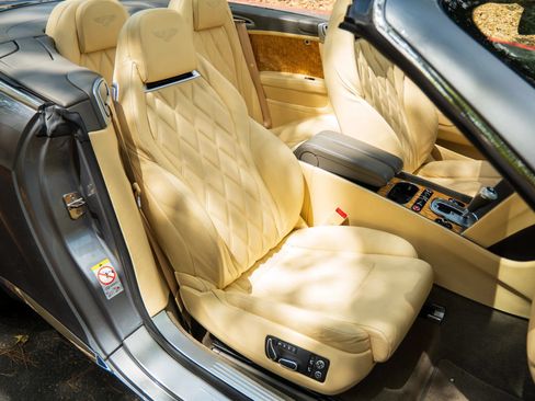 Used 2013 Bentley Continental GT AWD/4WD image 31