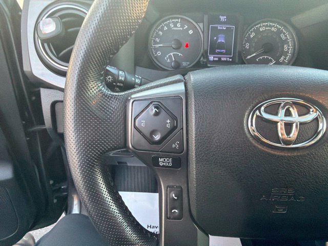 Used 2018 Toyota Tacoma TRD Sport AWD/4WD image 23