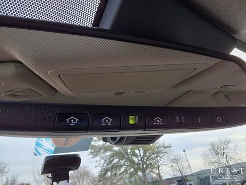 Used 2018 Nissan Rogue SL w/ Premium Package image 20