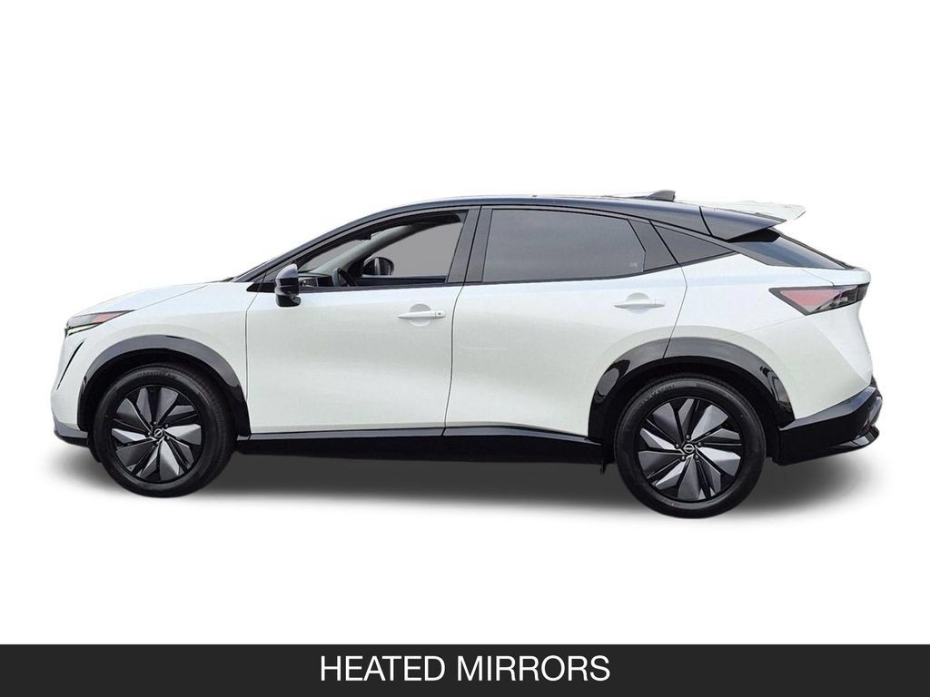 Used 2024 Nissan Ariya AWD image 5