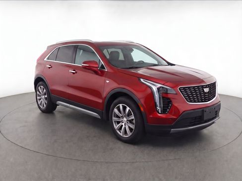 Certified 2023 Cadillac XT4 Premium Luxury w/ Driver Assist Package AWD/4WD image 2