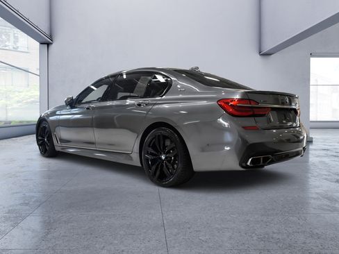 Used 2018 BMW M760i xDrive AWD/4WD image 5