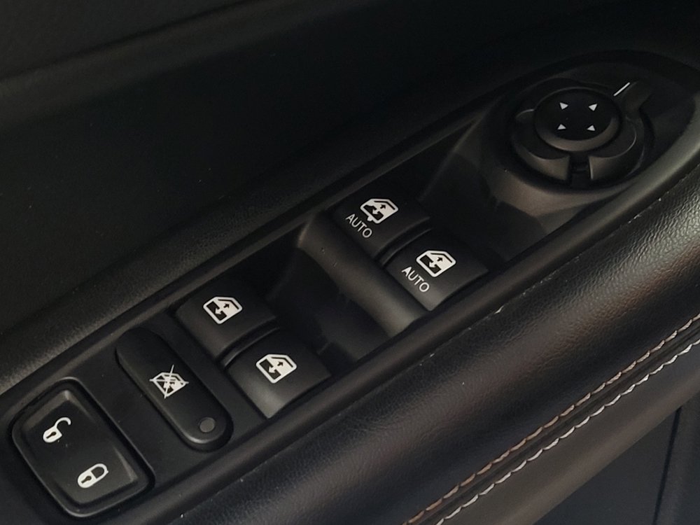 Used 2019 Jeep Compass Latitude w/ Popular Equipment Group AWD/4WD image 27