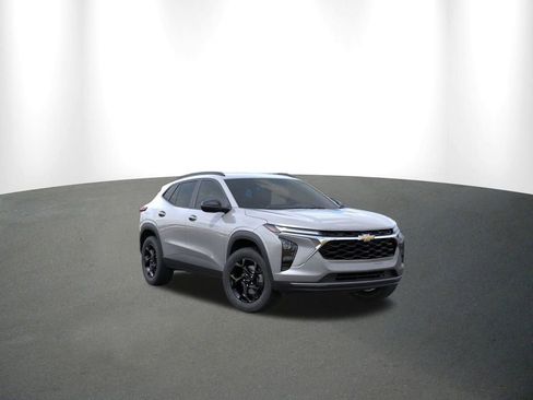 New 2026 Chevrolet Trax LT w/ Driver Confidence Package image 1