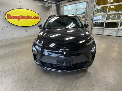 Used 2023 Chevrolet Bolt EUV LT w/ Driver Confidence Package FWD image 8