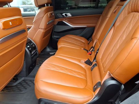 Used 2025 BMW X7 M60i w/ Executive Package AWD/4WD image 18