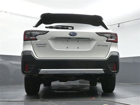 Used 2022 Subaru Outback Limited image 38