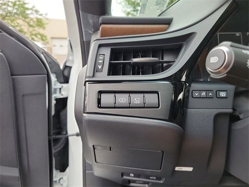 New 2025 Lexus ES 350 Ultra Luxury image 20