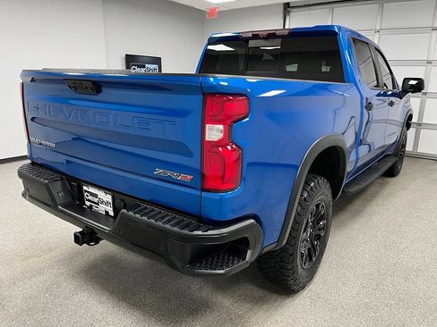 Used 2022 Chevrolet Silverado 1500 ZR2 w/ Technology Package AWD/4WD image 9