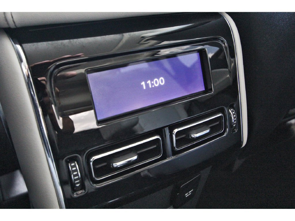 Used 2025 Lincoln Aviator 2WD image 11