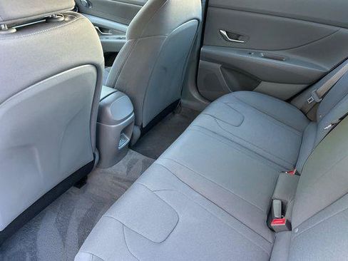 Certified 2026 Hyundai Elantra SE FWD image 12