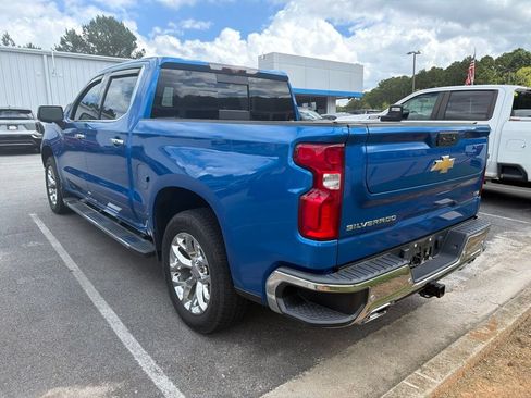 Used 2022 Chevrolet Silverado 1500 LTZ w/ LTZ Premium Package AWD/4WD image 5