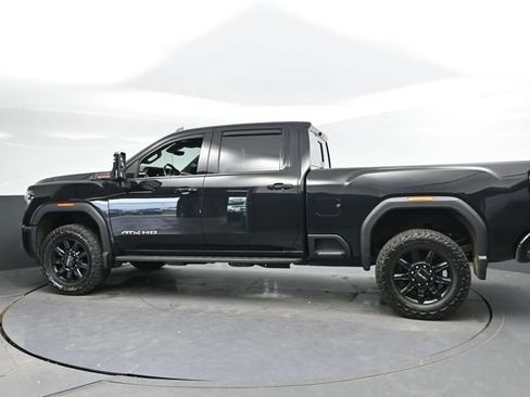 Used 2024 GMC Sierra 3500 AT4 w/ AT4 Premium Plus Package AWD/4WD image 8