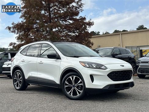 Used 2021 Ford Escape SE w/ SE Sport Appearance Package image 1