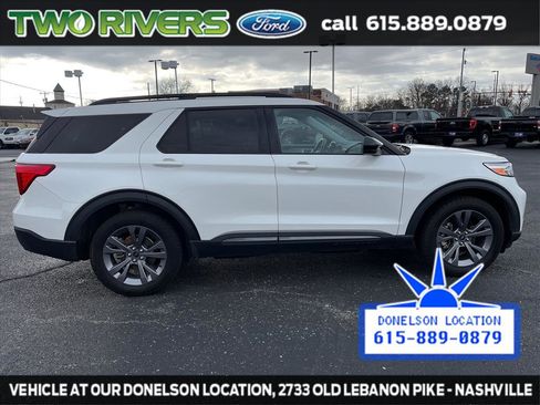 Used 2022 Ford Explorer XLT w/ Equipment Group 202A image 11