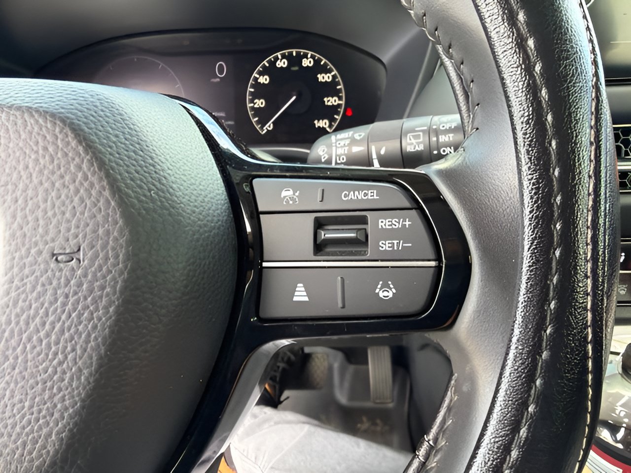 Used 2024 Honda HR-V EX-L image 18