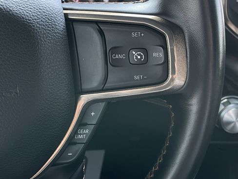 Used 2022 RAM 1500 Limited w/ Body Color Bumper Group image 17