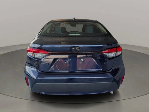 Used 2021 Toyota Corolla LE FWD image 4