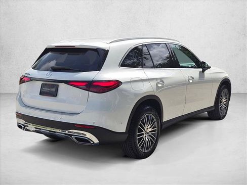 Certified 2026 Mercedes-Benz GLC 300 image 5