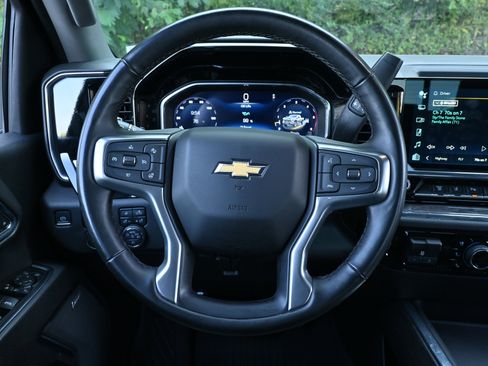 Used 2024 Chevrolet Silverado 2500 LTZ w/ LTZ Plus Package image 23