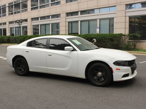 Used 2017 Dodge Charger Police w/ Fleet Park Assist Group RWD image 2