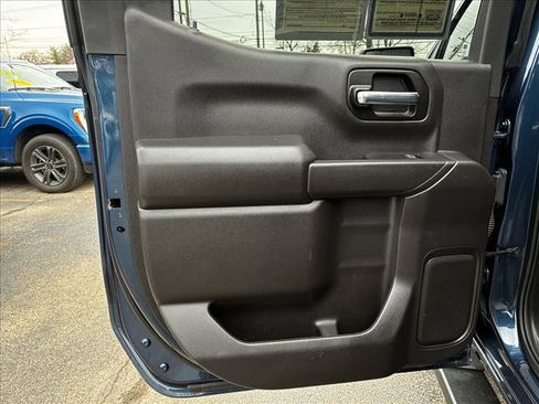 Used 2022 Chevrolet Silverado 1500 Custom image 22
