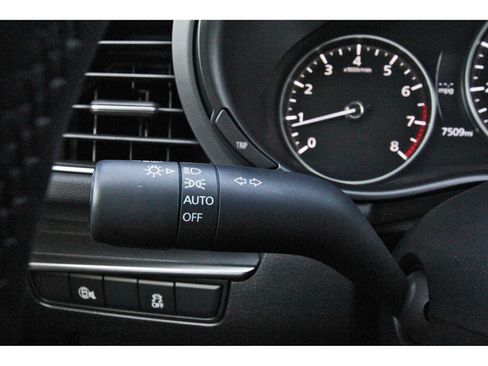 Used 2025 MAZDA MAZDA3 s Sport FWD image 17