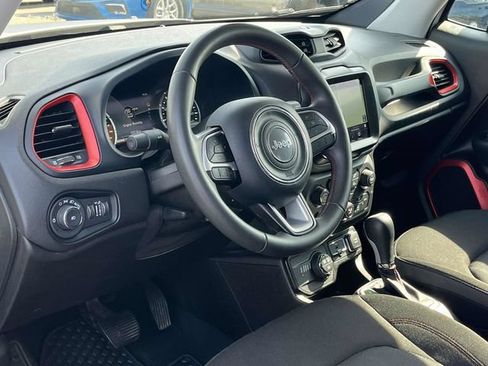 Used 2023 Jeep Renegade Trailhawk AWD/4WD image 12
