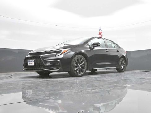 Used 2024 Toyota Corolla SE FWD image 37