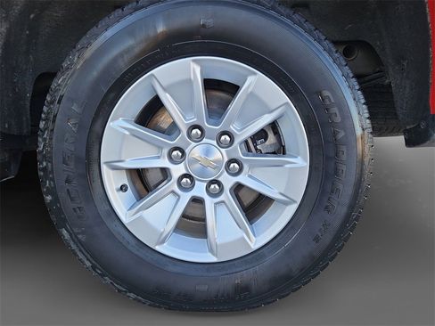 Used 2022 Chevrolet Silverado 1500 LT w/ Protection Package image 8