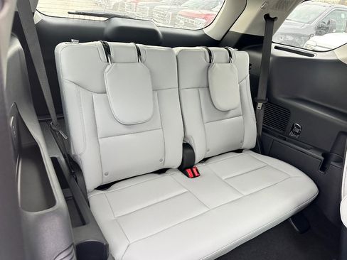 New 2026 Ford Explorer Platinum w/ LUX Leather Package AWD/4WD image 5