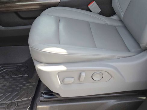 Certified 2025 Chevrolet Silverado 1500 LT Trail Boss w/ Convenience Package II AWD/4WD image 22