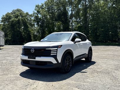 New 2025 Nissan Kicks SR w/ SR Premium Package