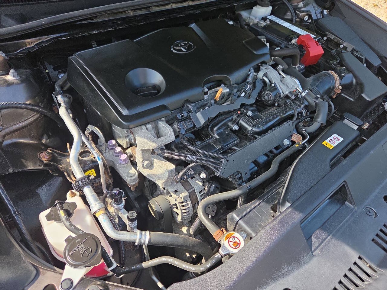 Used 2019 Toyota Camry LE FWD image 14