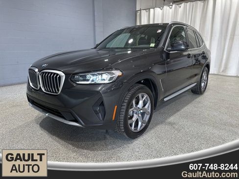 Used 2023 BMW X3 xDrive30i w/ Premium Package image 4