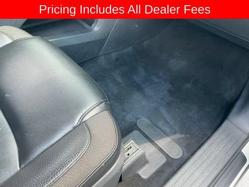 Used 2024 Nissan Pathfinder SL w/ SL Premium Package FWD image 20