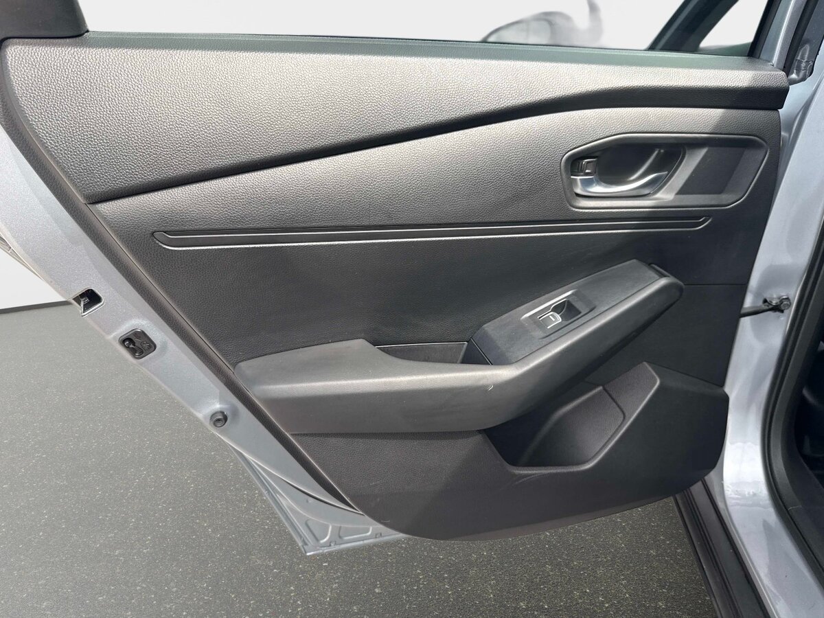 Used 2023 Honda Accord EX image 10