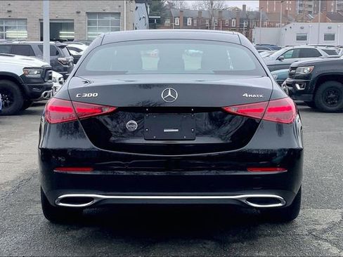 Used 2025 Mercedes-Benz C 300 4MATIC Sedan image 3