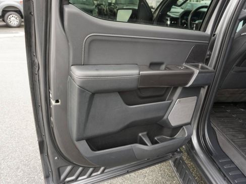 Used 2022 Ford F150 XLT w/ Equipment Group 302A High AWD/4WD image 9