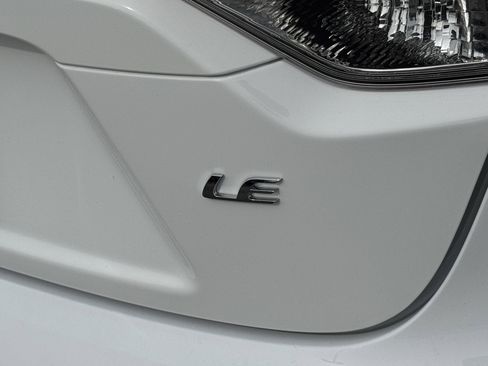 Used 2024 Toyota Corolla LE image 40