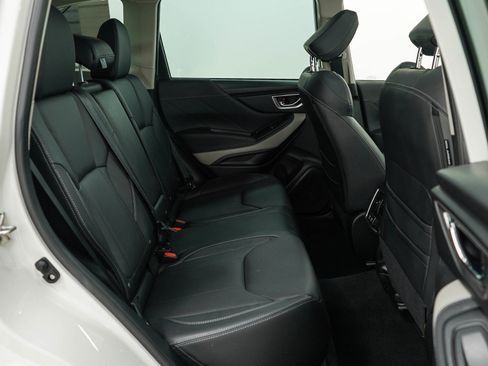 Used 2023 Subaru Forester Limited AWD/4WD image 12