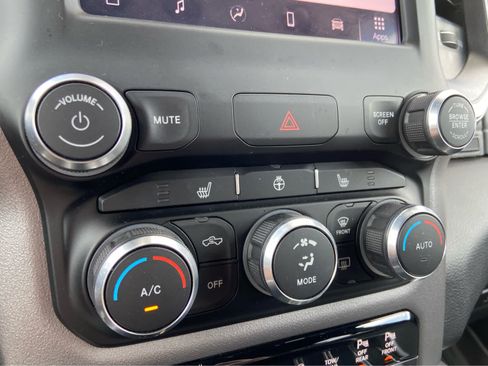 Used 2023 RAM 1500 Big Horn AWD/4WD image 31