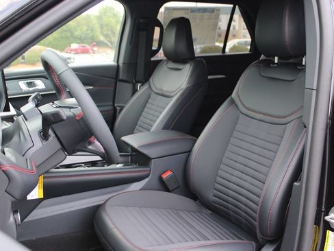 New 2026 Ford Explorer ST-Line w/ ST-Line Street Pack RWD image 63