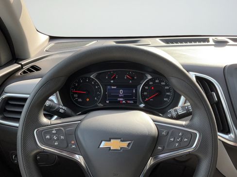 Certified 2024 Chevrolet Equinox LS w/ LS Convenience Package FWD image 14