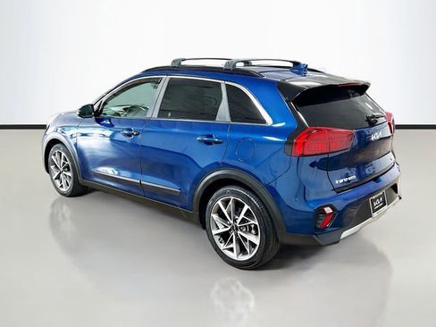 Used 2022 Kia Niro Touring Special Edition image 5