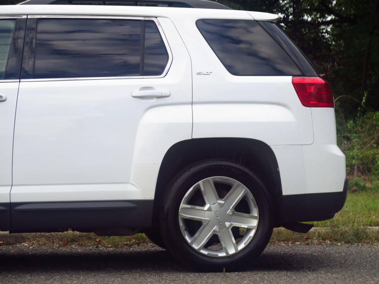 Used 2011 GMC Terrain SLT w/ Cargo Package FWD image 27