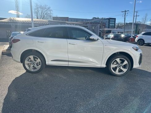 New 2025 Audi Q5 Premium Plus image 6