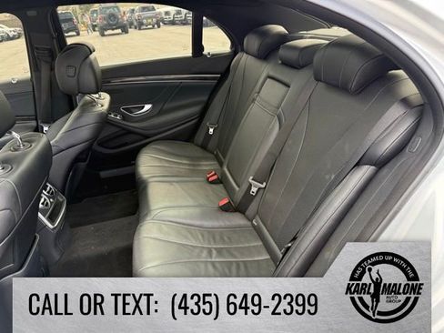 Used 2017 Mercedes-Benz S 550 Sedan w/ Premium Package image 27
