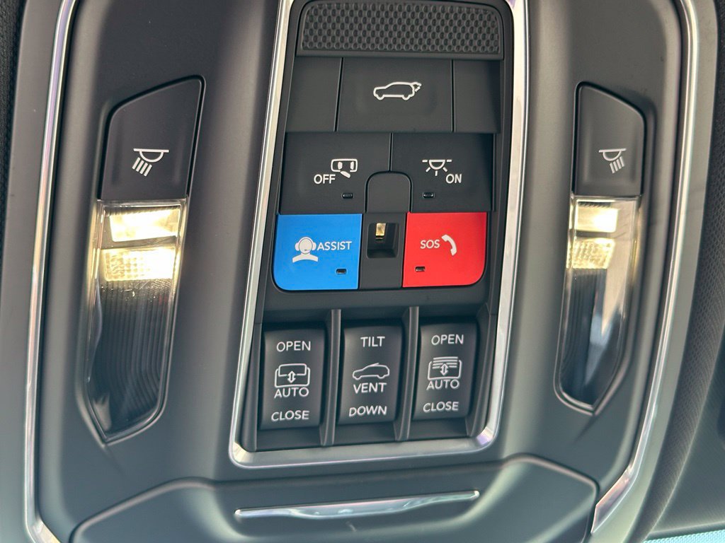 New 2027 Jeep Grand Cherokee Limited AWD/4WD image 34