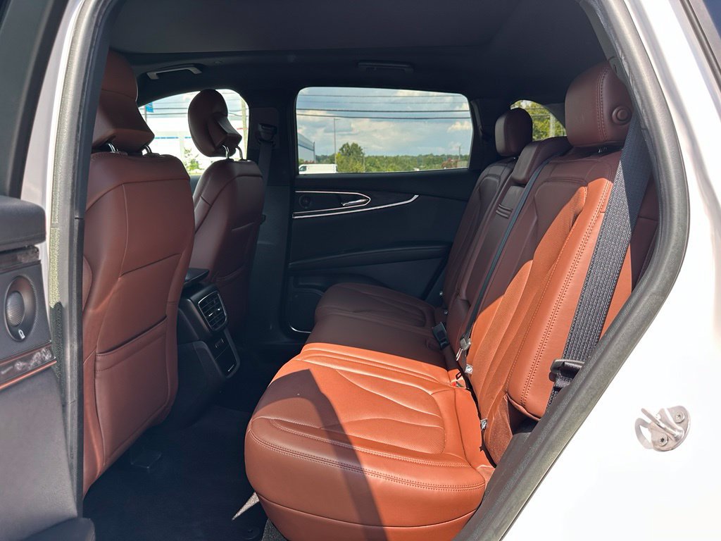 Used 2019 Lincoln Nautilus Reserve FWD image 24